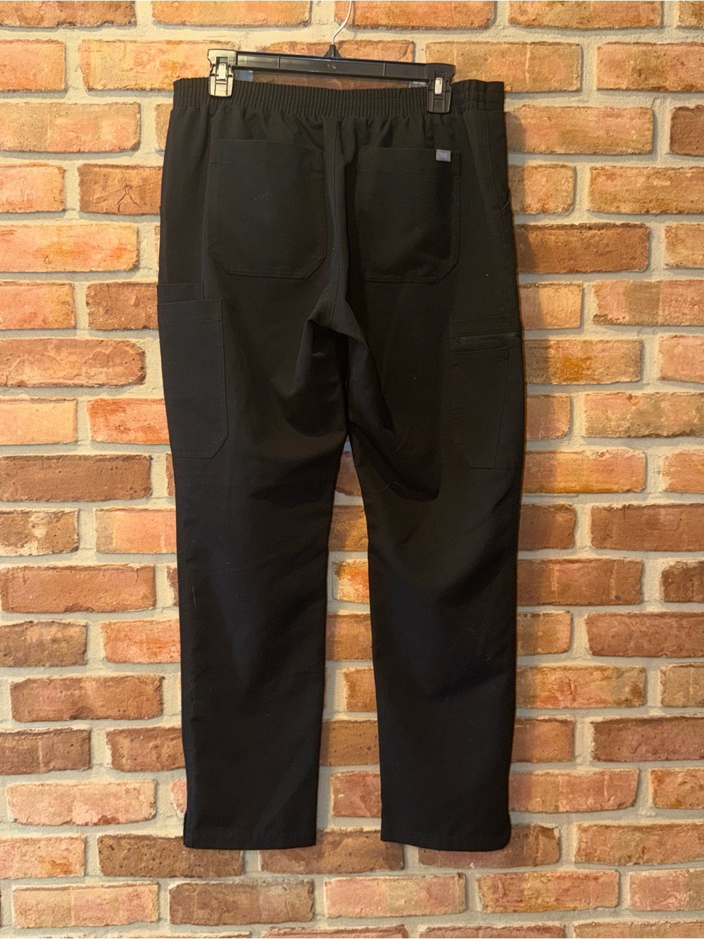 FIGS Black Scrub Pants Size Medium - Picture 3 of 6